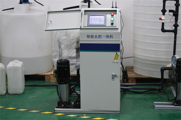 水肥機(jī)產(chǎn)品圖片 水肥機(jī)產(chǎn)品圖片