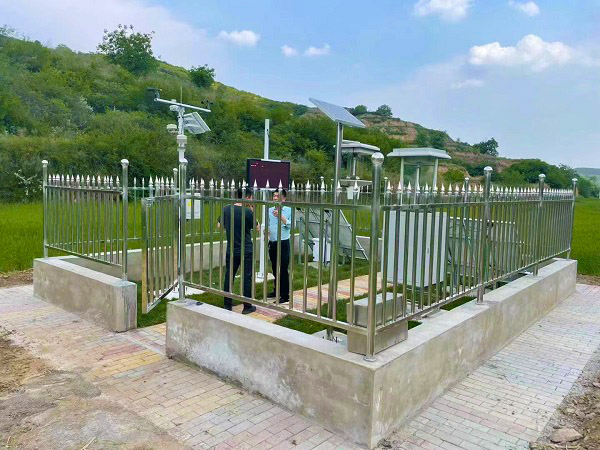 太陽能殺蟲燈圖片2 太陽能殺蟲燈圖片2