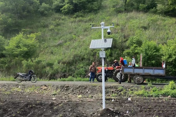 農(nóng)田小氣候監(jiān)測站圖片1 農(nóng)田小氣候監(jiān)測站圖片1