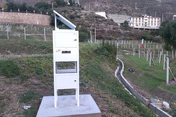 美國(guó)白蛾性誘監(jiān)測(cè)設(shè)備圖片2 美國(guó)白蛾性誘監(jiān)測(cè)設(shè)備圖片2