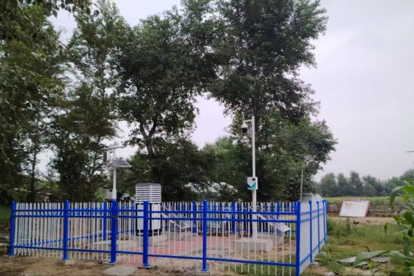 蟲(chóng)情測(cè)報(bào)燈圖片2 蟲(chóng)情測(cè)報(bào)燈圖片2